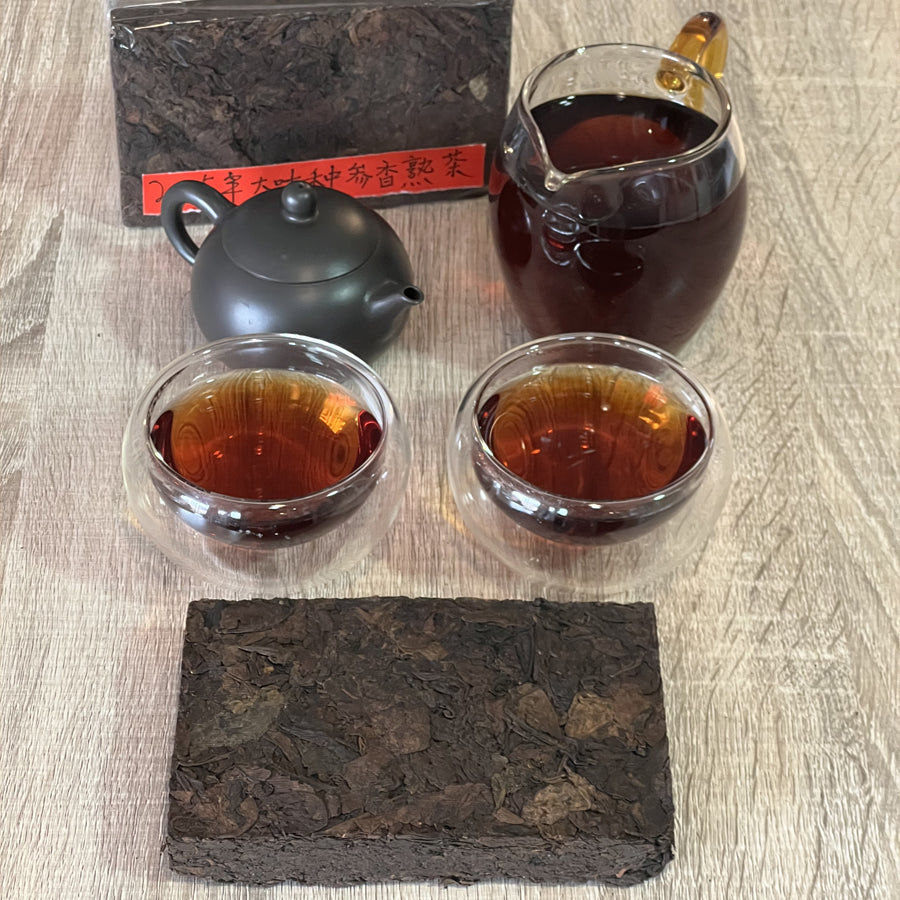 Brique de Thé Puerh Cuit médicinal grandes feuilles – 2005 – 250 g - Lemeilleurthedechine