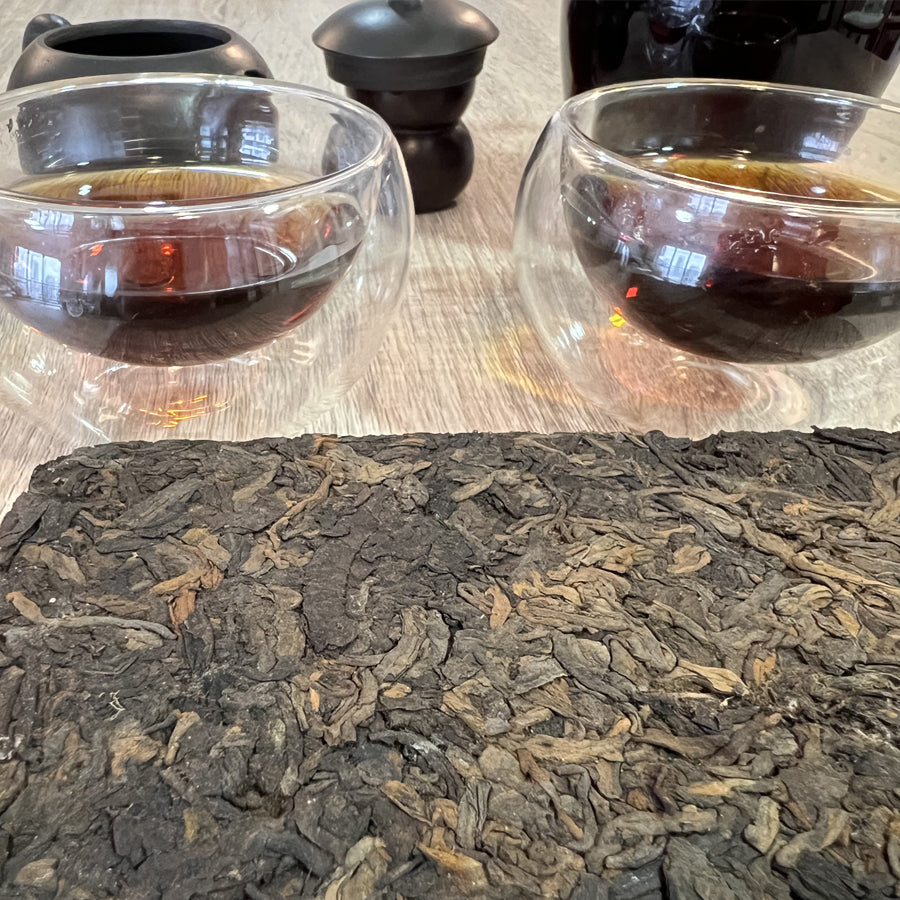 Brique tampon noir Thé Pu‘erh cuit années 90 – Yunnan – 250 grammes – Black stamp 90 - Lemeilleurthedechine