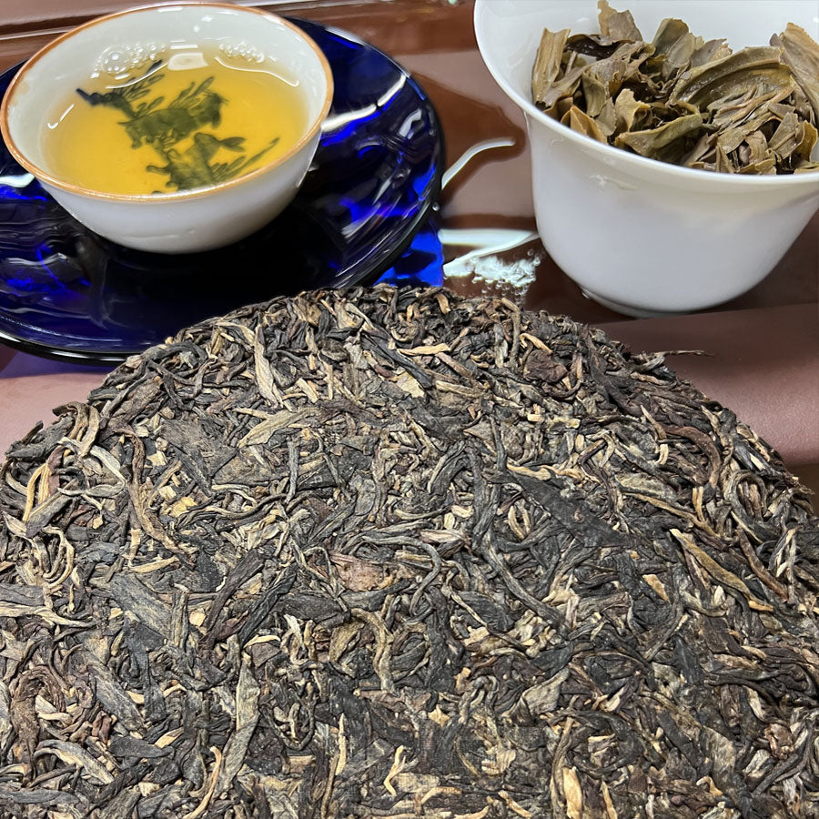 Galette de bourgeons de Printemps d'Arbre Millénaire, Thé cru Pu-erh de 2008 - Lemeilleurthedechine