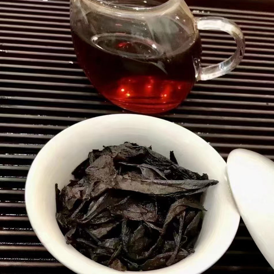 Thé des 6 châteaux - Guangxi-Liu Bao Cha - 100 g - Années 80's - Lemeilleurthedechine