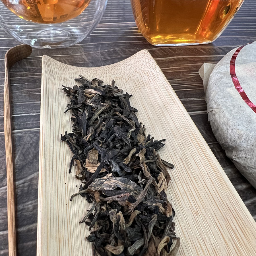 Ban Zhang thé cru -Galette Roi du thé 6 etoiles - 357 g - 2014 - Lemeilleurthedechine