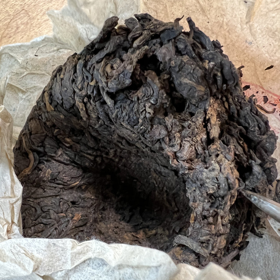 Rare Boule de thé âgée du Yunnan – Thé cuit – 250 grammes – 1989 - Lemeilleurthedechine