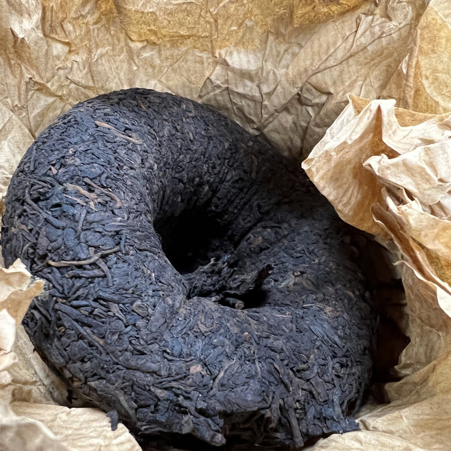 Rare Boule de thé âgée du Yunnan – Thé cuit – 250 grammes – 1989 - Lemeilleurthedechine
