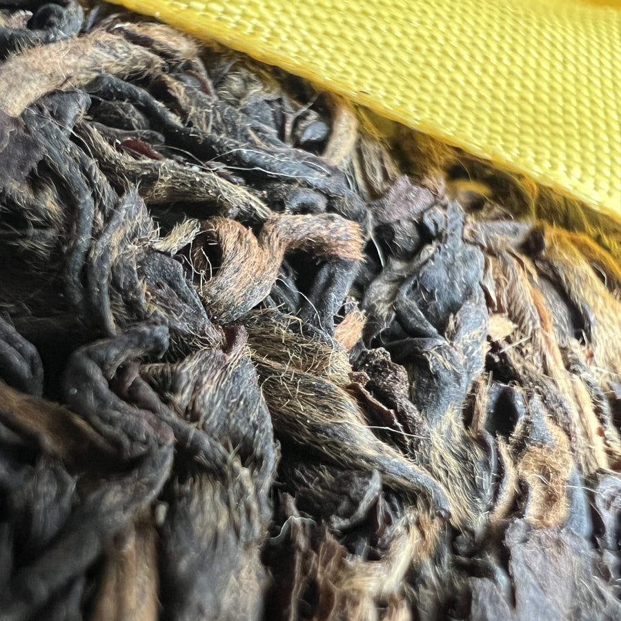 Thé Pu'erh cru vintage – Kunming tea factory en Calebasse Hulu 2003 - 1,6 Kg