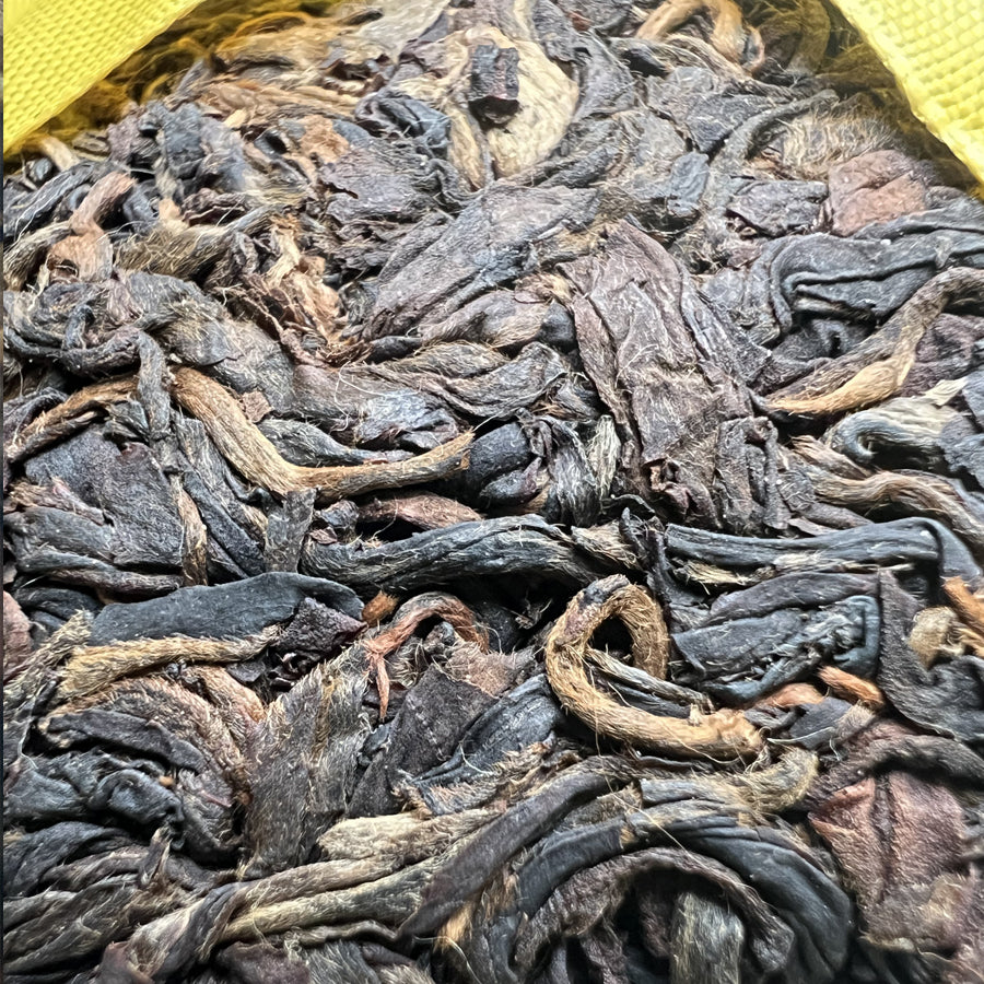 Thé Pu'erh cru vintage – Kunming tea factory en Calebasse Hulu 2003 - 1,6 Kg