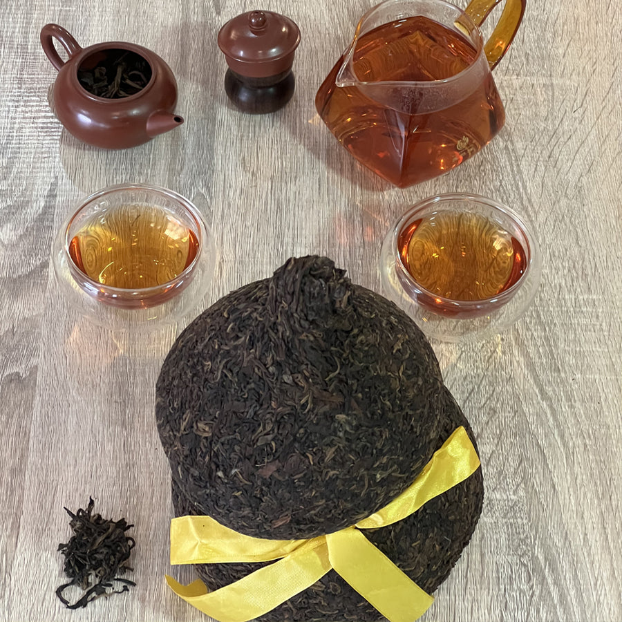 Thé Pu'erh cru vintage – Kunming tea factory en Calebasse Hulu 2003 - 1,6 Kg