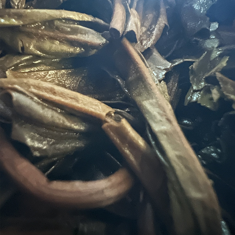 Thé Pu'erh cru vintage – Kunming tea factory en Calebasse Hulu 2003 - 1,6 Kg