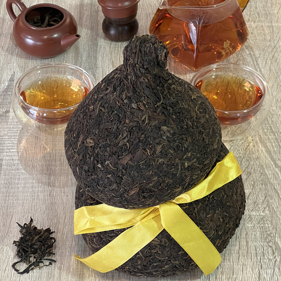 Thé Pu'erh cru vintage – Kunming tea factory en Calebasse Hulu 2003 - 1,6 Kg