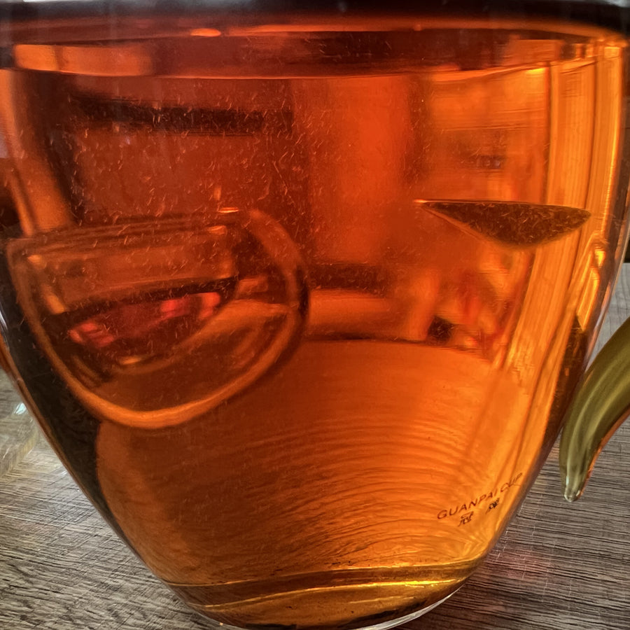 Lapsang Souchong – Thé noir ancien – Fumé au bois de pin – Récolte des années 90 – 100g