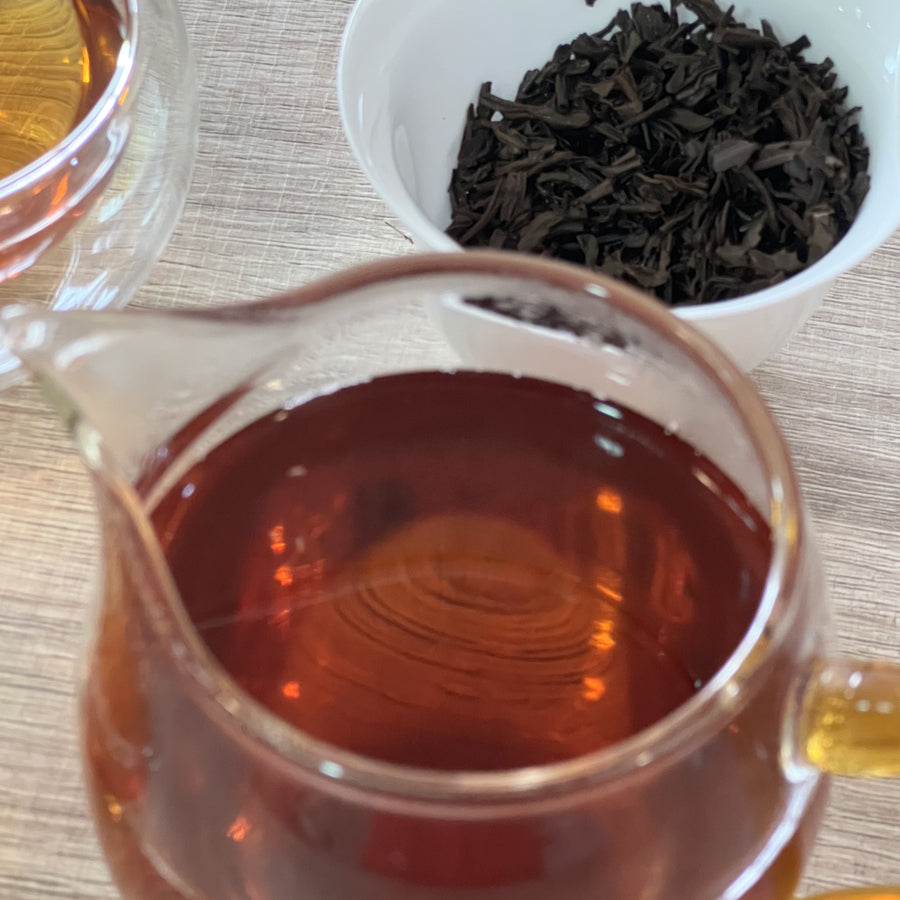 Lapsang Souchong – Thé noir ancien – Fumé au bois de pin – Récolte des années 90 – 100g