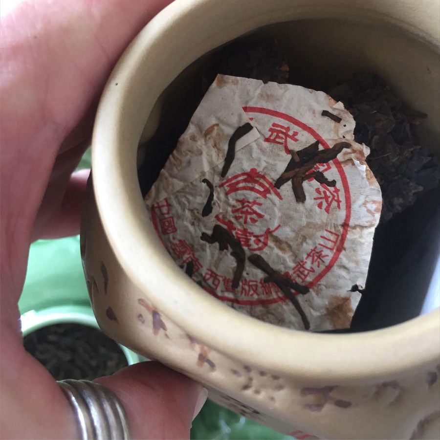 Comment la maturation transforme le thé Pu'erh