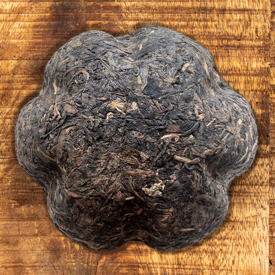 1141 – Fleur de thé Puer Cru Gua 2003 – 280 g - Lemeilleurthedechine