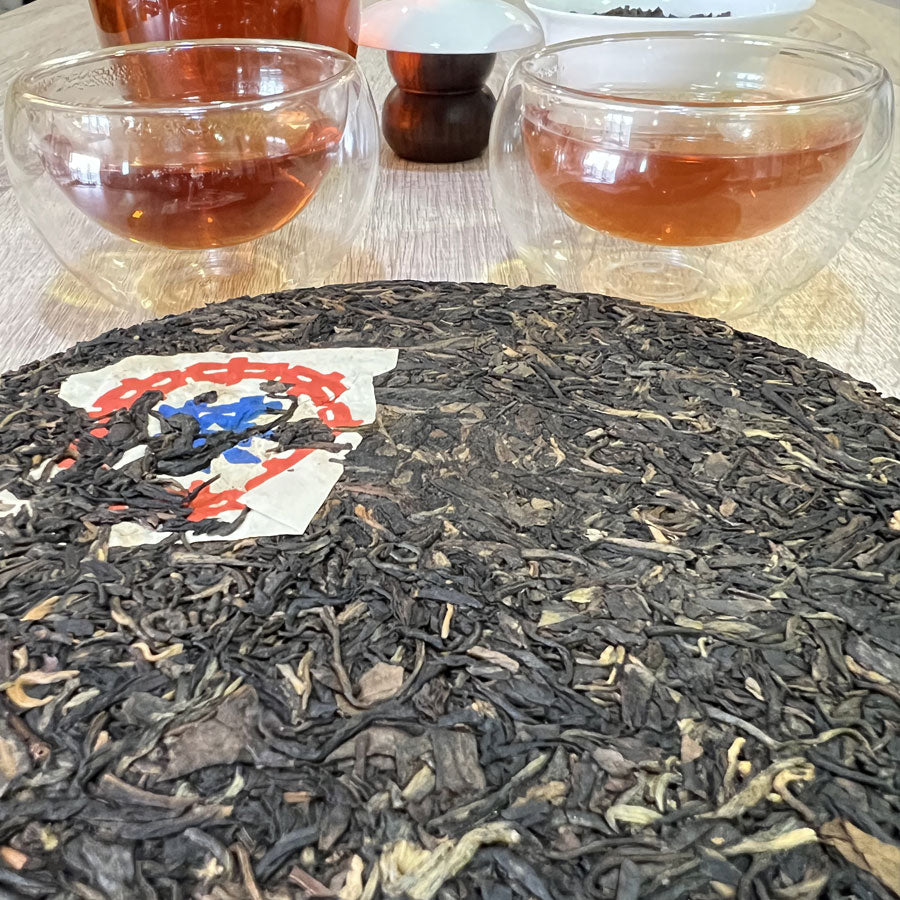 116 – 蓝印生普洱茶饼 – 2002年 – 400g