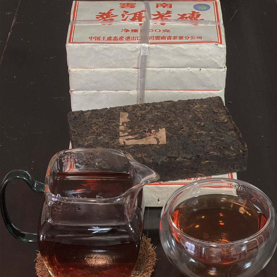 Brique de Thé Puer Cuit Kunming Tea Factory – 250g – 2003 - Lemeilleurthedechine
