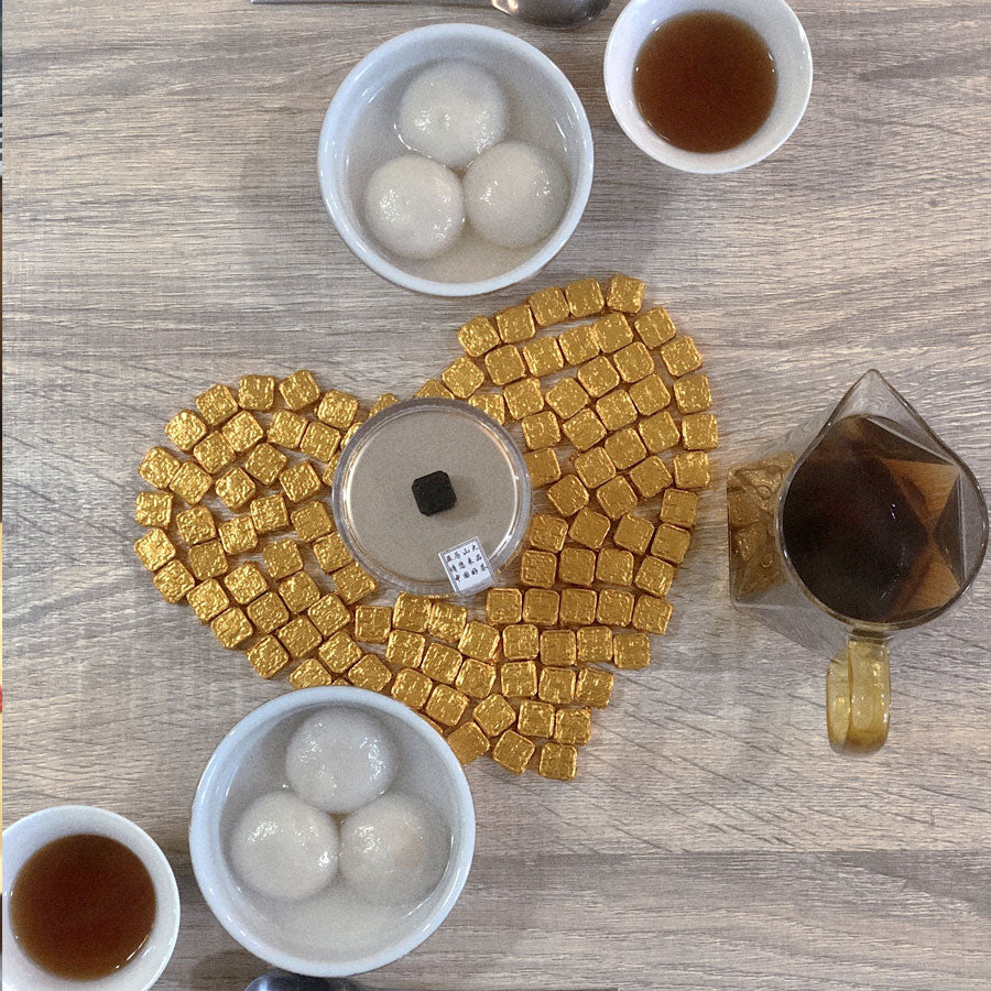 Crema cotta di “pasta di tè” Pu-er dello Yunnan – 78 g – 2016