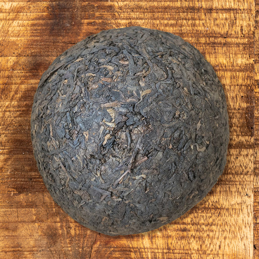 Rare Boule de thé âgée du Yunnan – Thé cuit – 250 grammes – 1989 - Lemeilleurthedechine