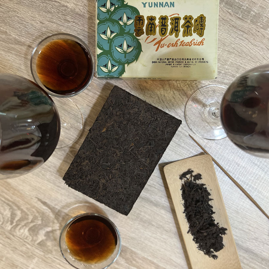 Brique Puer Teabrick Yunnan - 云南普洱茶砖 – Thé cuit – 2003 - Lemeilleurthedechine