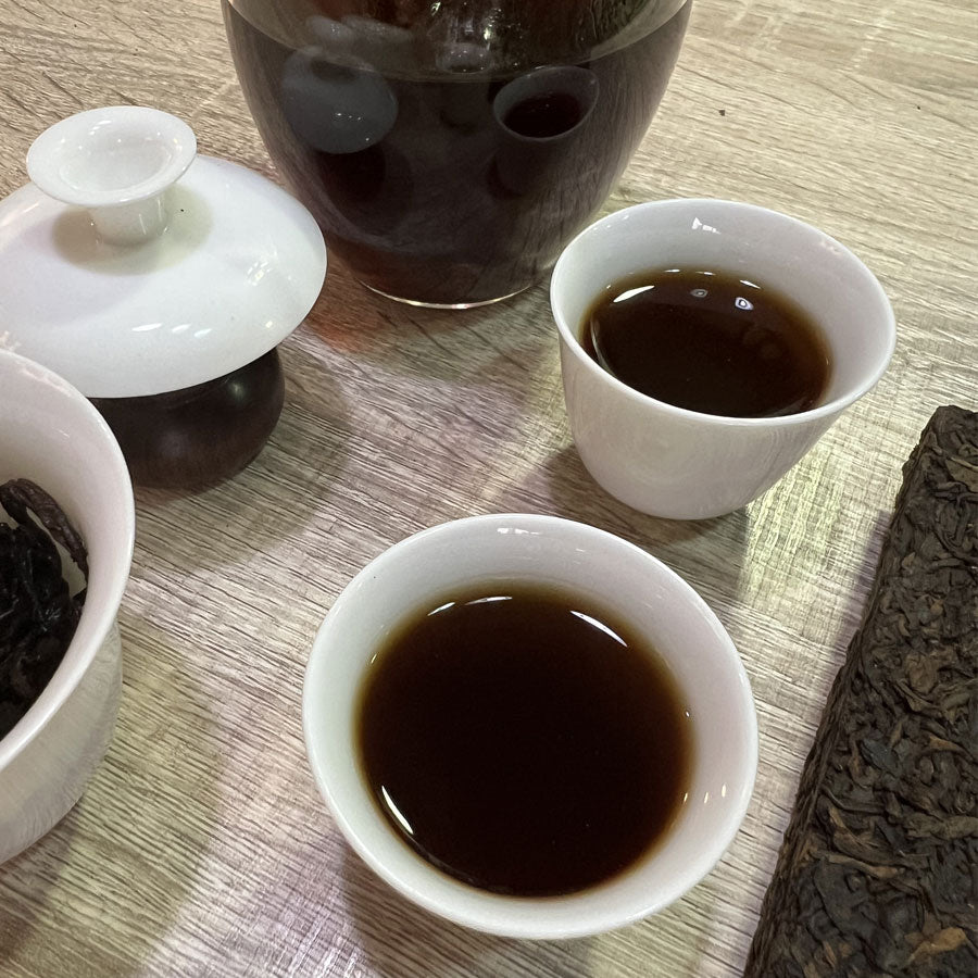 109 - Thés PUER Cuit brique carrée GONG XI FA CAI – Années 1990 – 250g - Lemeilleurthedechine