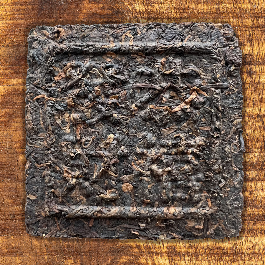 109 - Thés PUER Cuit brique carrée GONG XI FA CAI – Années 1990 – 250g - Lemeilleurthedechine