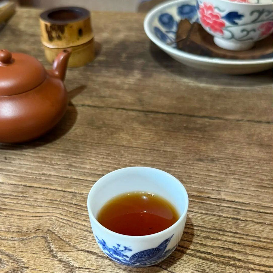 117 – 下关茶厂边销传统生普洱茶砖 – 1990年代